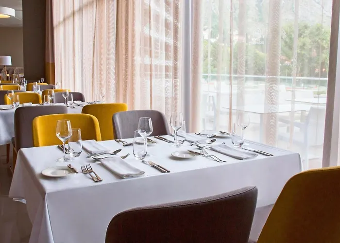 Hotel Sheraton Dubrovnik Riviera 5*